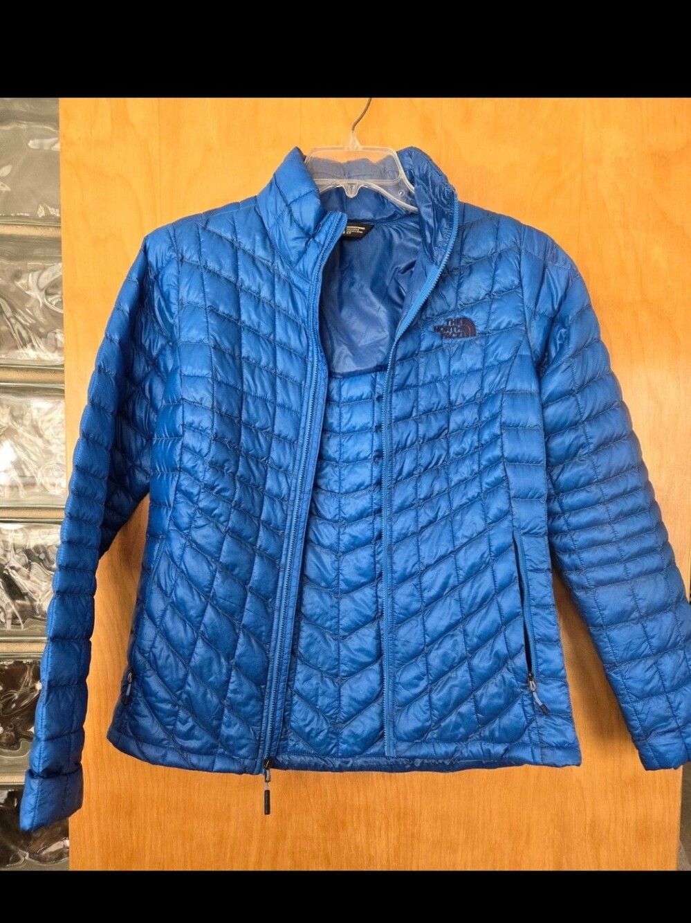 The North Face Women's Lightweight Royal Blue Puffer Jacket Size Small